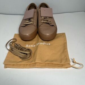 Acne Studios Adriana Turn Up in Dusty Pink